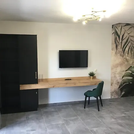 Ξενοδοχείο Chillout House 4*